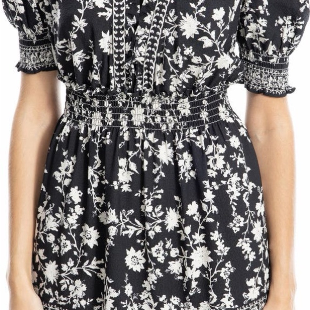 Max Studio Black and White Floral Maxi Dress - Picture 5 of 6